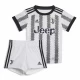 Kinder Juventus FC Fußball Trikotsatz 2022-23 Heimtrikot