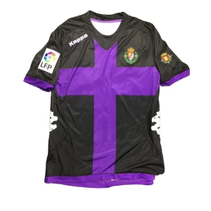 Real Valladolid 2012-13 Auswärtstrikot
