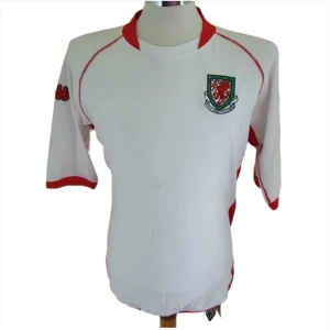 Wales 2002 Auswärtstrikot